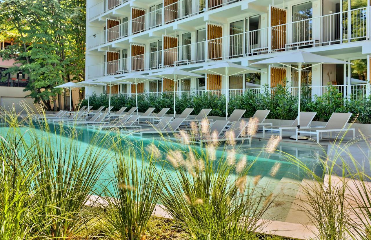 Ibis Styles Golden Sands Roomer Hotel Extérieur photo