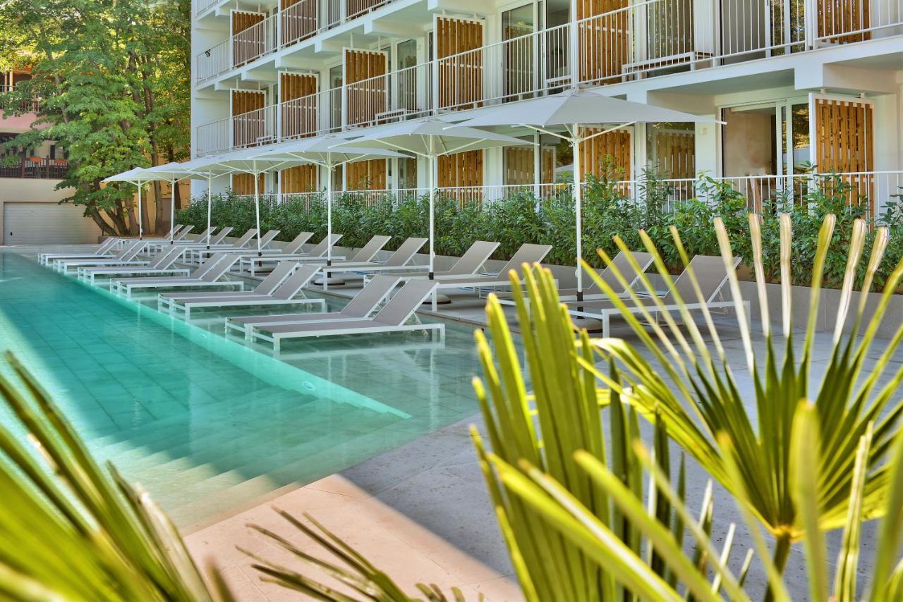Ibis Styles Golden Sands Roomer Hotel Extérieur photo