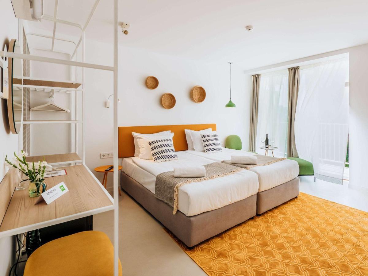 Ibis Styles Golden Sands Roomer Hotel Extérieur photo