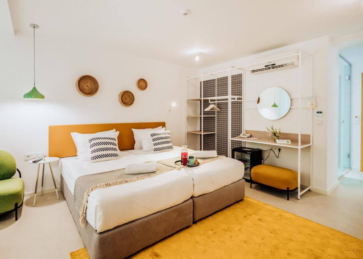 Ibis Styles Golden Sands Roomer Hotel Extérieur photo